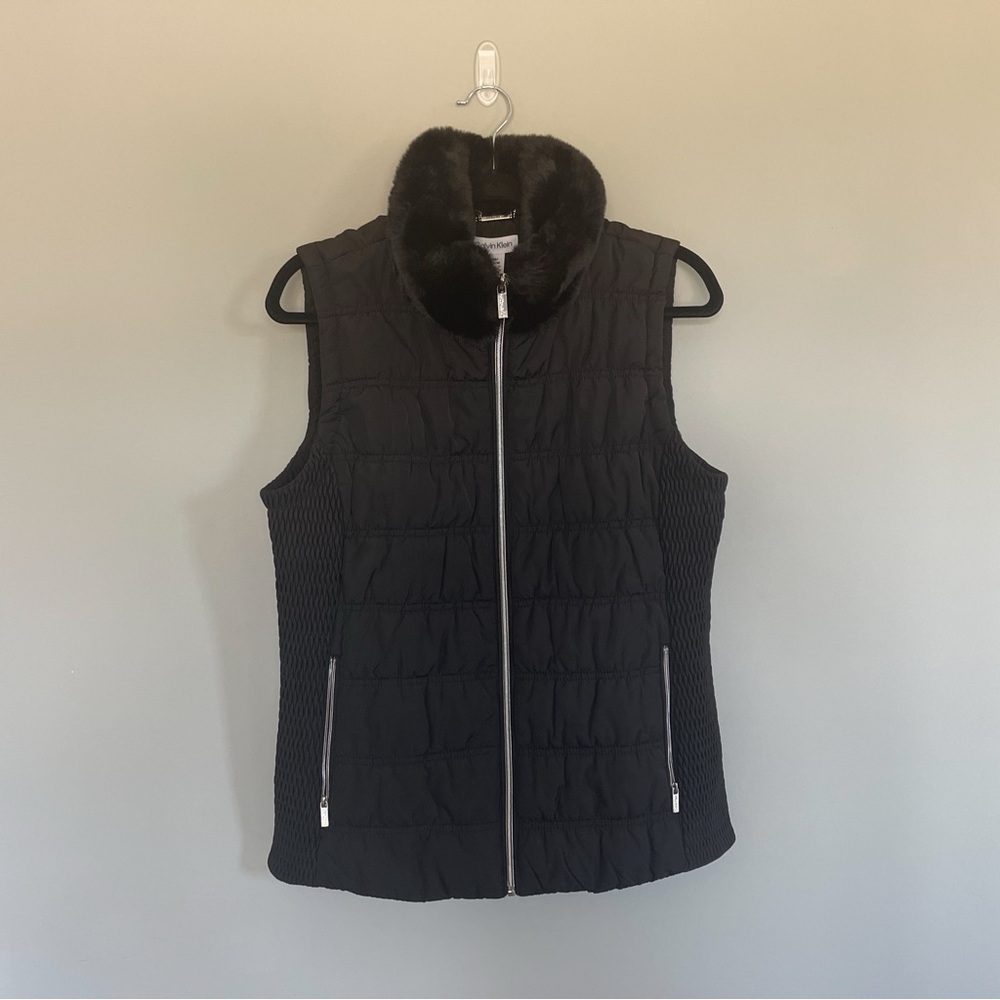 Calvin Klein Women's Black Faux Fur-Collar Vest Coat Jacket Size Medium